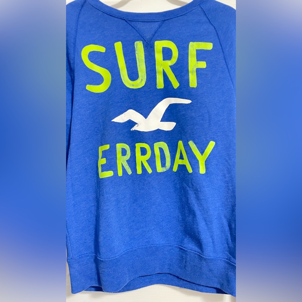Hollister Blue sweatshirt - Picture 2 of 3